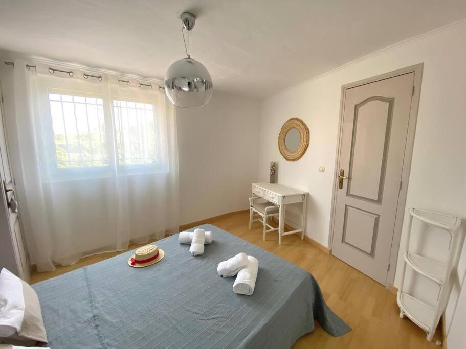 A Louer Haut De Villa 4 Pieces A Sainte-Maxime Golfe De St-Tropez Exterior photo