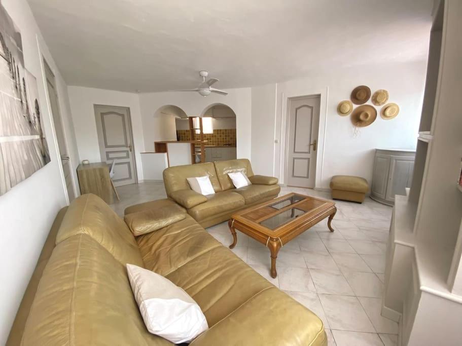 A Louer Haut De Villa 4 Pieces A Sainte-Maxime Golfe De St-Tropez Exterior photo